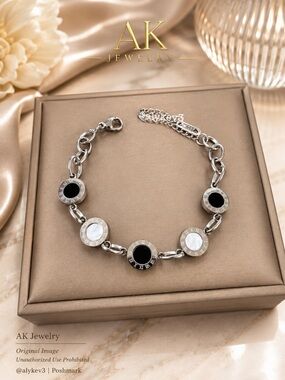 💎LUXURY AK Jewelry™ Black & Mother-of-Pearl Roman Numeral Bracelet – Silver Tone